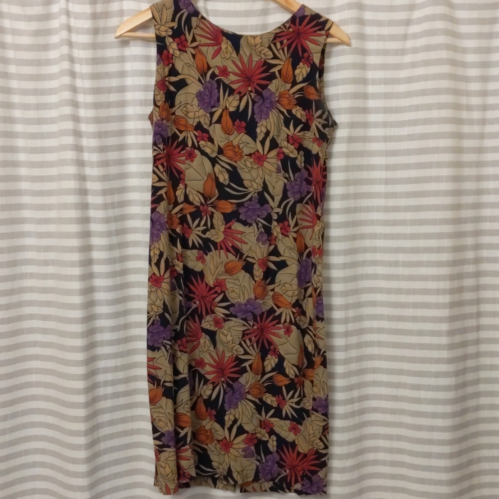 Vintage botanical patterned midi dress